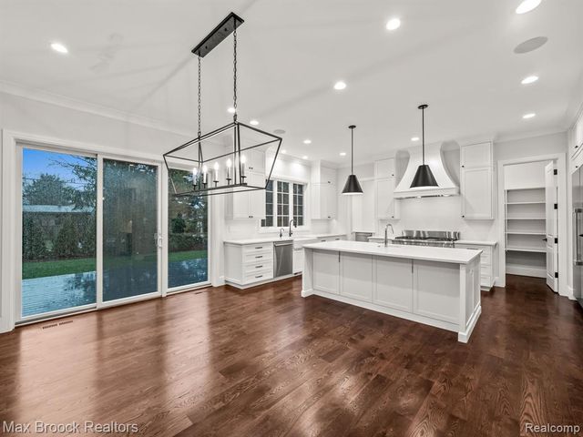 3627 Middlebury Lane, Bloomfield Hills, MI 48301