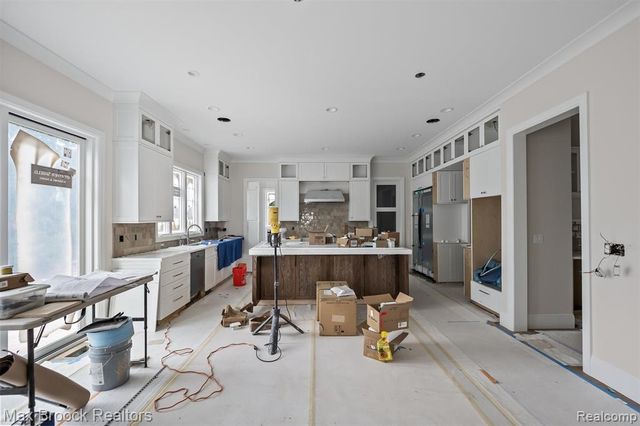 3627 Middlebury Lane, Bloomfield Hills, MI 48301