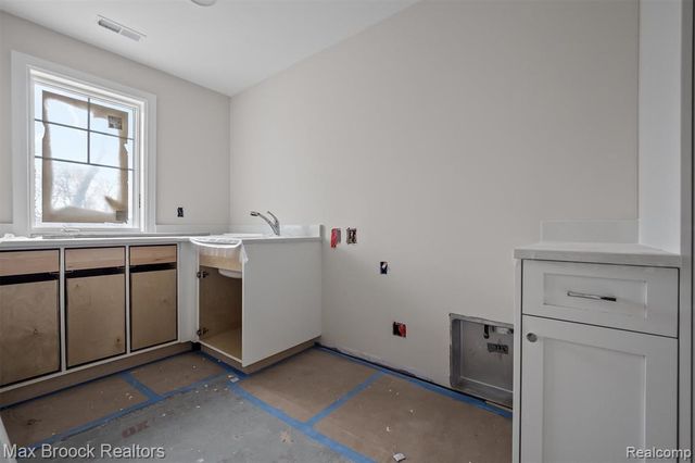 3627 Middlebury Lane, Bloomfield Hills, MI 48301