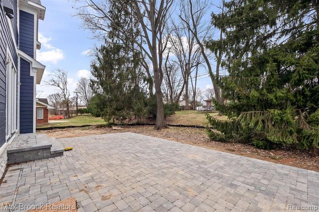 3627 Middlebury Lane, Bloomfield Hills, MI 48301