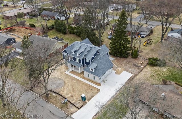 3627 Middlebury Lane, Bloomfield Hills, MI 48301