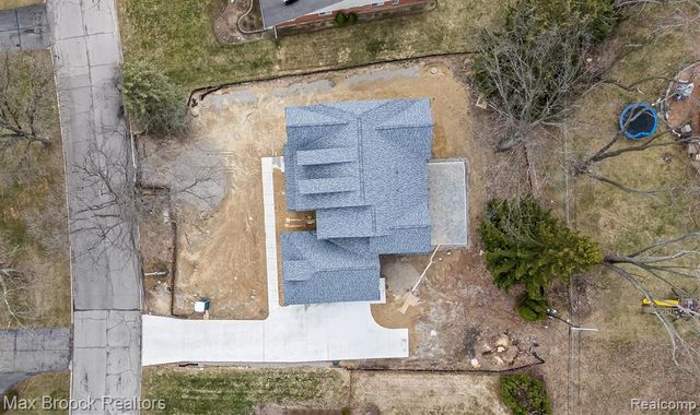 3627 Middlebury Lane, Bloomfield Hills, MI 48301