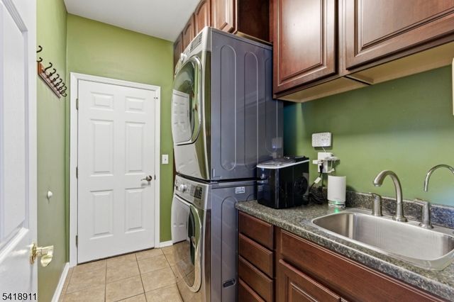 416 Daniel Drive, Greenwich Twp., NJ 08886
