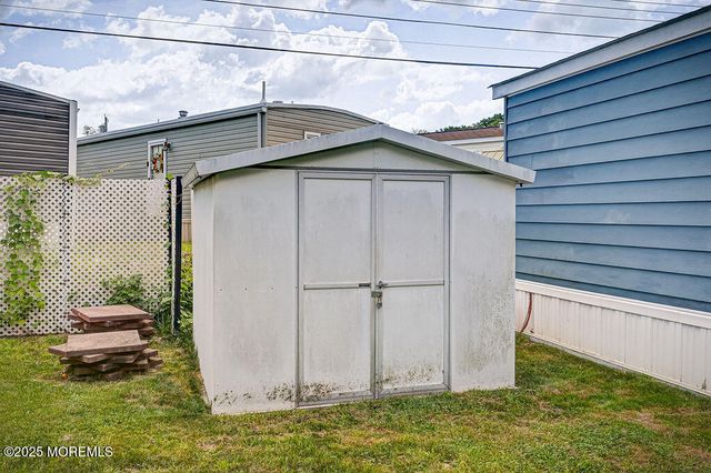 77 Shorehaven Drive 77, Hazlet, NJ 07730