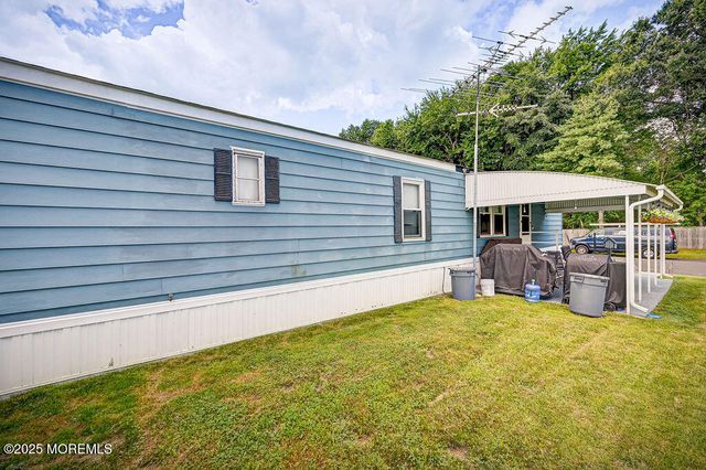 77 Shorehaven Drive 77, Hazlet, NJ 07730
