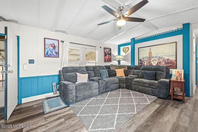 77 Shorehaven Drive 77, Hazlet, NJ 07730