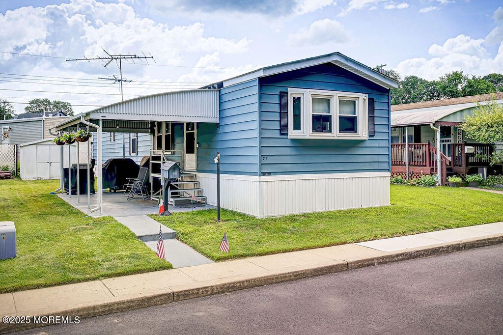 77 Shorehaven Drive 77, Hazlet, NJ 07730