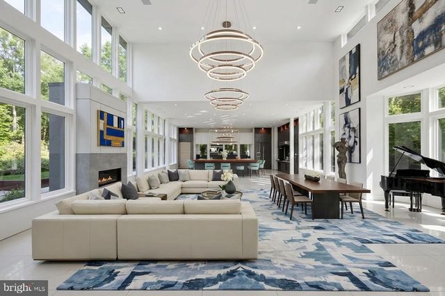 6304 OLD DOMINION DR, Mclean, VA 22101