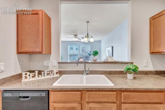6933 Sandcastle Point, Colorado Springs, CO 80923