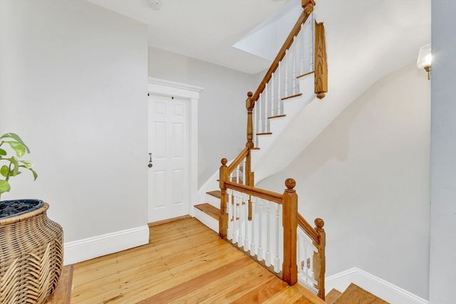 59 Bonair St, Somerville, MA 02145