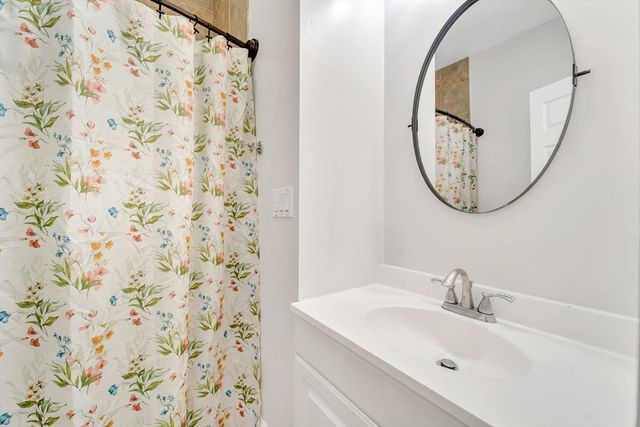 59 Bonair St, Somerville, MA 02145