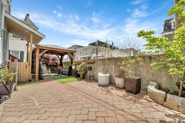 59 Bonair St, Somerville, MA 02145
