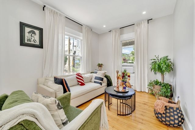 59 Bonair St, Somerville, MA 02145