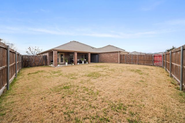 705 Jewelflower Drive, Desoto, TX 75115