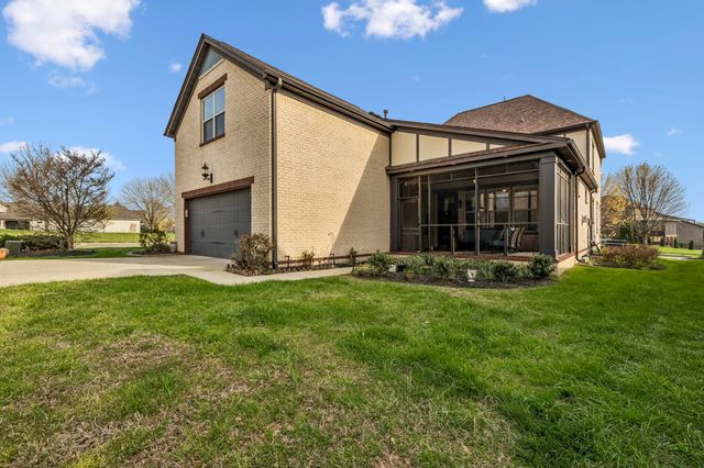 1638 Kelvington Blvd, Gallatin, TN 37066