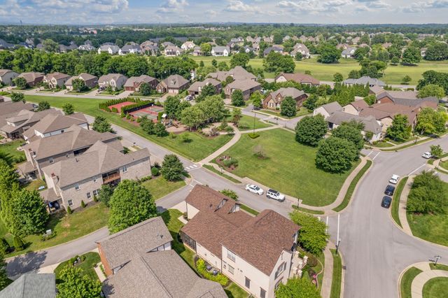 1638 Kelvington Blvd, Gallatin, TN 37066