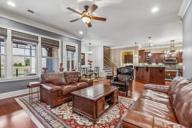 1638 Kelvington Blvd, Gallatin, TN 37066