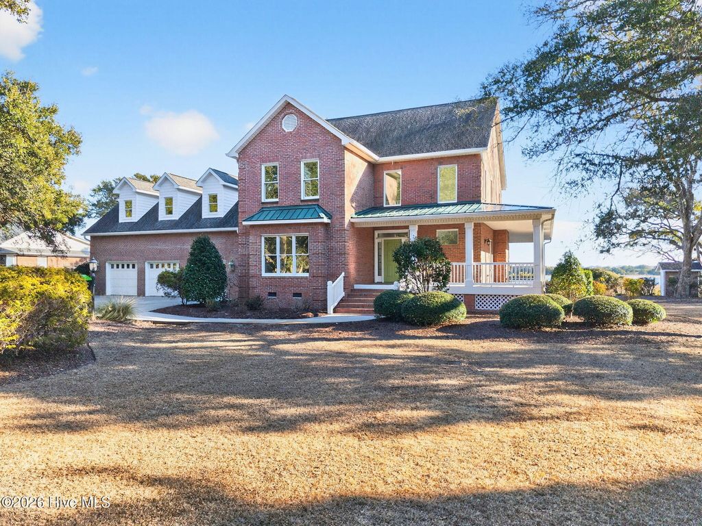 305 Spring Branch Road SW, Supply, NC 28462