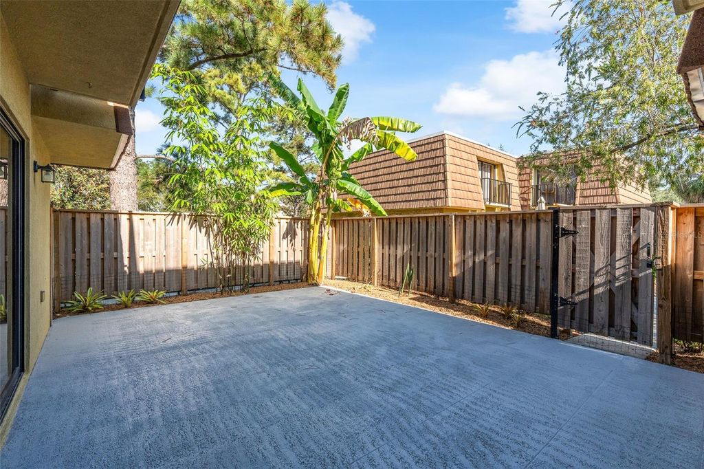 Image 2 of property listing at 5382 ELM COURT 356, Orlando, FL 32811