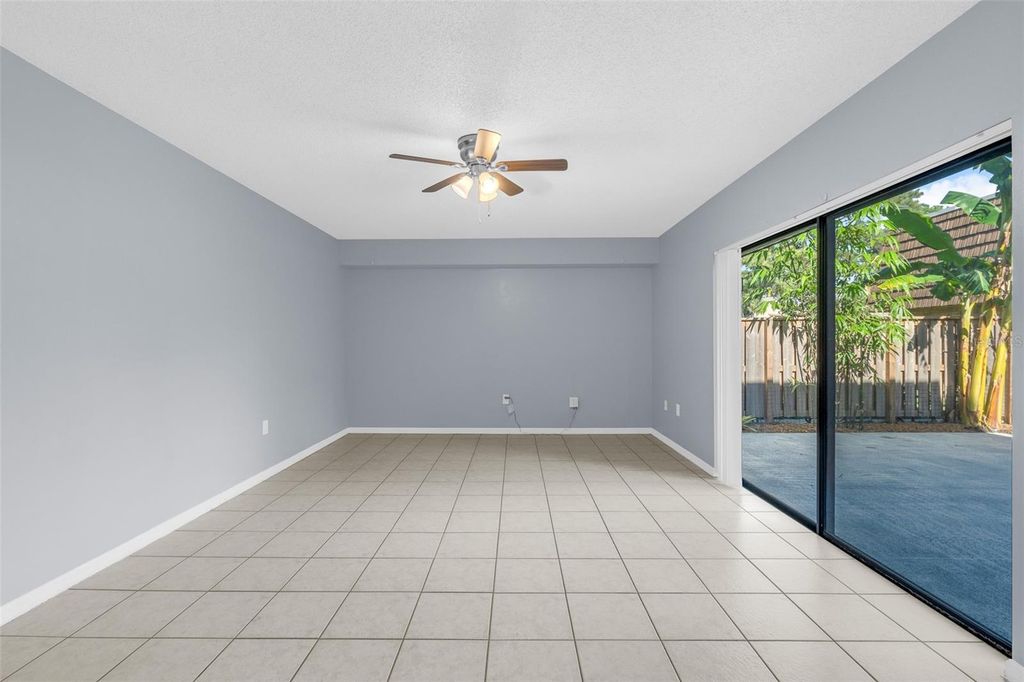 Image 18 of property listing at 5382 ELM COURT 356, Orlando, FL 32811