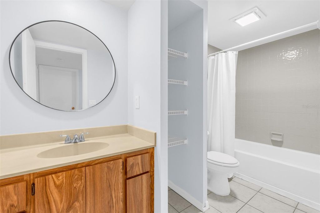 Image 20 of property listing at 5382 ELM COURT 356, Orlando, FL 32811