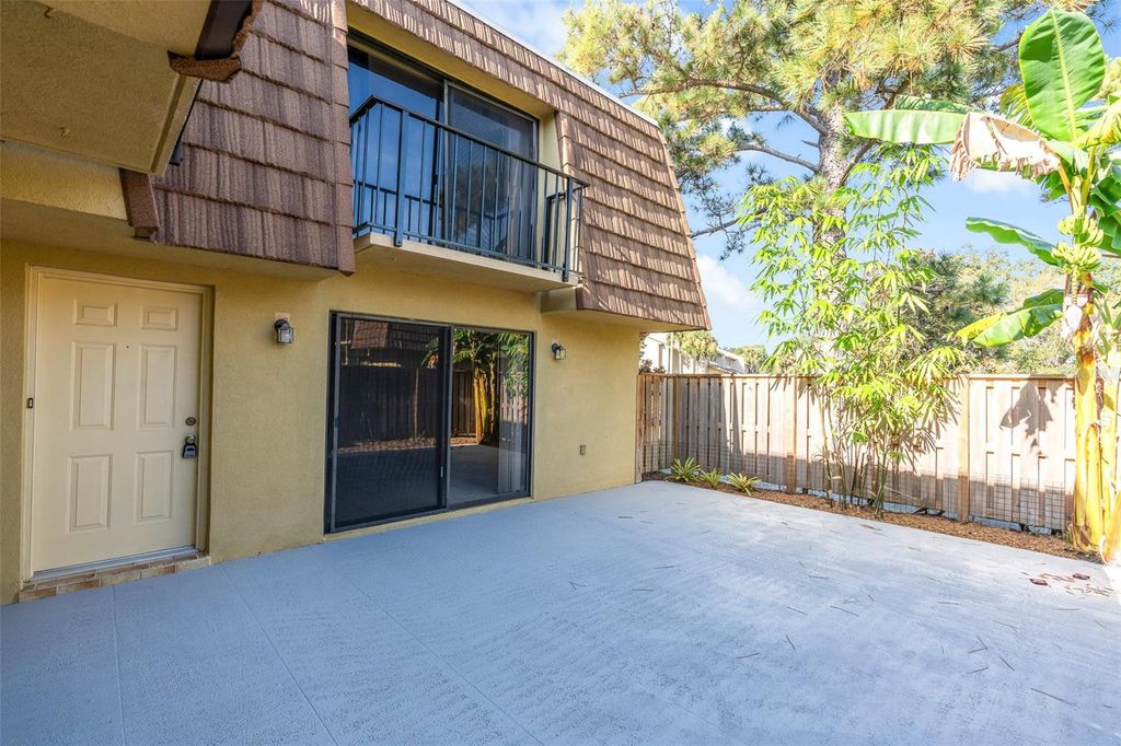 Image 34 of property listing at 5382 ELM COURT 356, Orlando, FL 32811