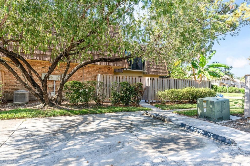 Image 38 of property listing at 5382 ELM COURT 356, Orlando, FL 32811
