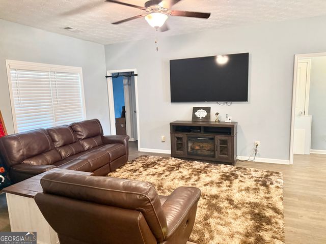 107 Edgemont Court, Lagrange, GA 30240