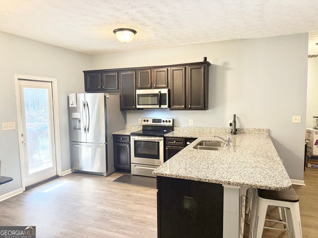 107 Edgemont Court, Lagrange, GA 30240