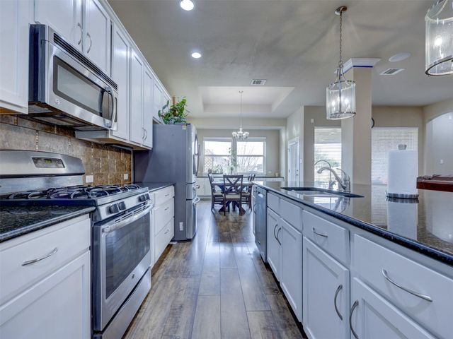 112 Canyon Lake LN, Georgetown, TX 78628