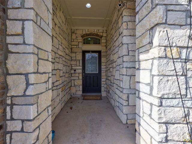112 Canyon Lake LN, Georgetown, TX 78628