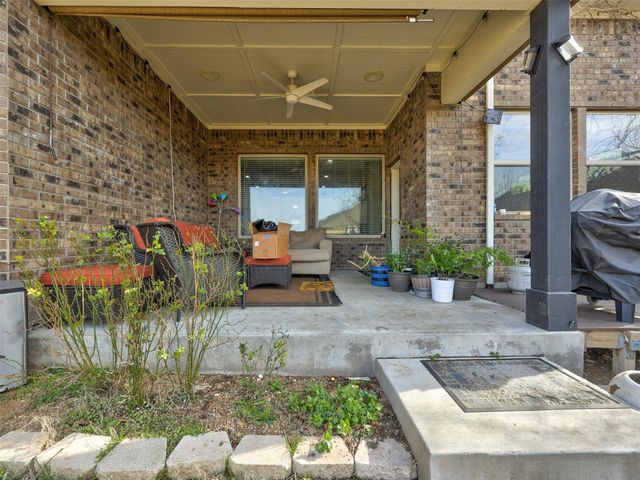 112 Canyon Lake LN, Georgetown, TX 78628