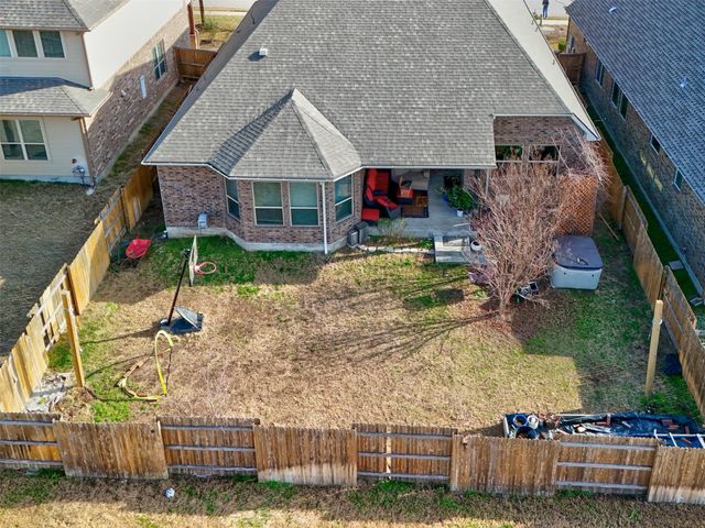 112 Canyon Lake LN, Georgetown, TX 78628
