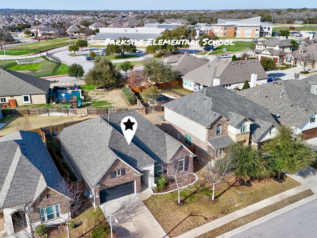 112 Canyon Lake LN, Georgetown, TX 78628