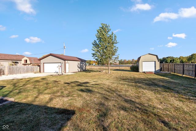8802 E County Road 100 N, Avon, IN 46123