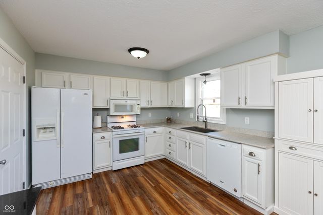 8802 E County Road 100 N, Avon, IN 46123