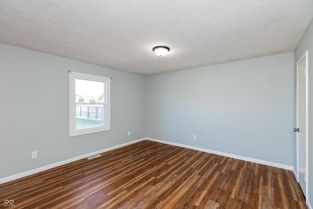 8802 E County Road 100 N, Avon, IN 46123