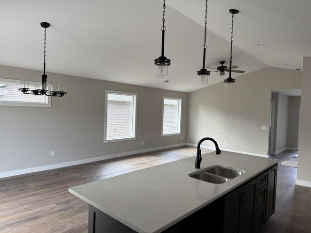 7255 Hawthorne Court, North Branch, MN 55056