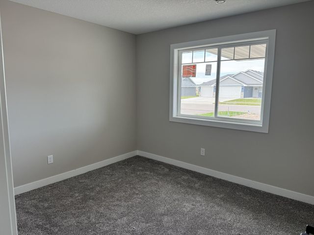 7255 Hawthorne Court, North Branch, MN 55056