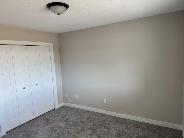 7255 Hawthorne Court, North Branch, MN 55056