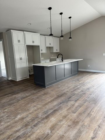 7255 Hawthorne Court, North Branch, MN 55056