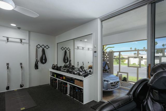 357 Westlake Terrace, Palm Springs, CA 92264
