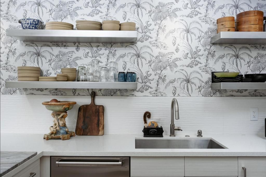 Image 11 of property listing at 357 Westlake Terrace, Palm Springs, CA 92264