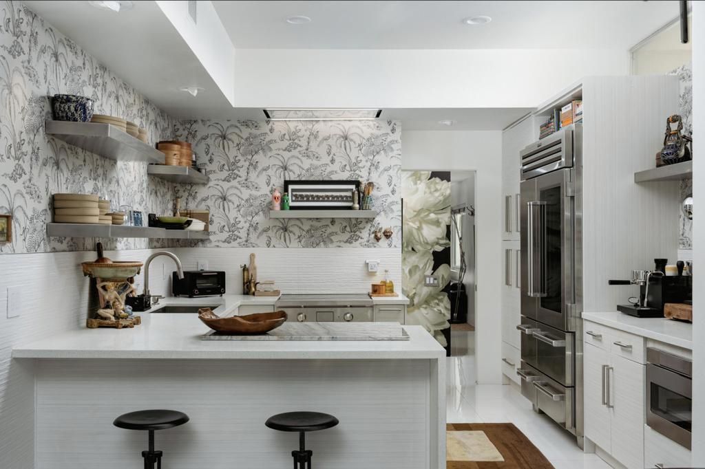 Image 12 of property listing at 357 Westlake Terrace, Palm Springs, CA 92264