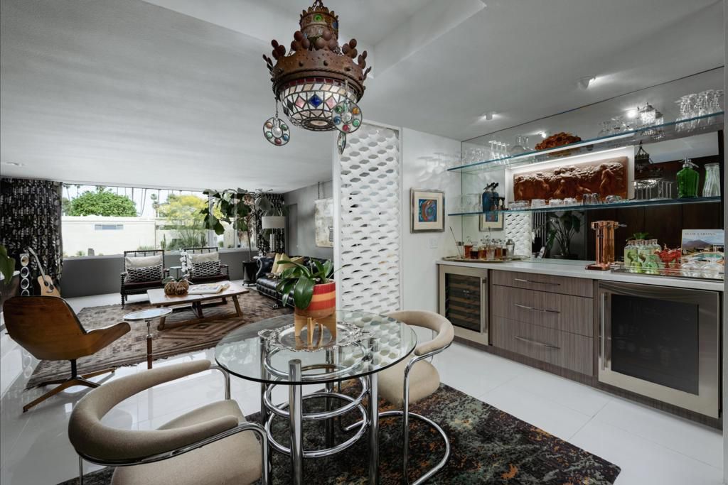 Image 18 of property listing at 357 Westlake Terrace, Palm Springs, CA 92264