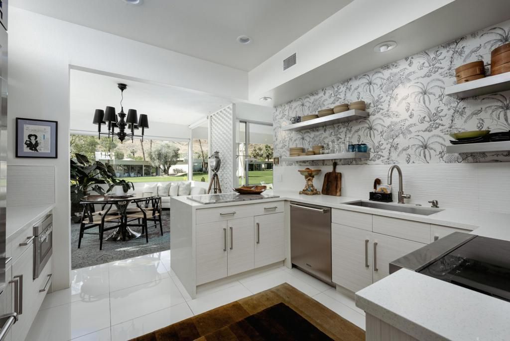 Image 9 of property listing at 357 Westlake Terrace, Palm Springs, CA 92264