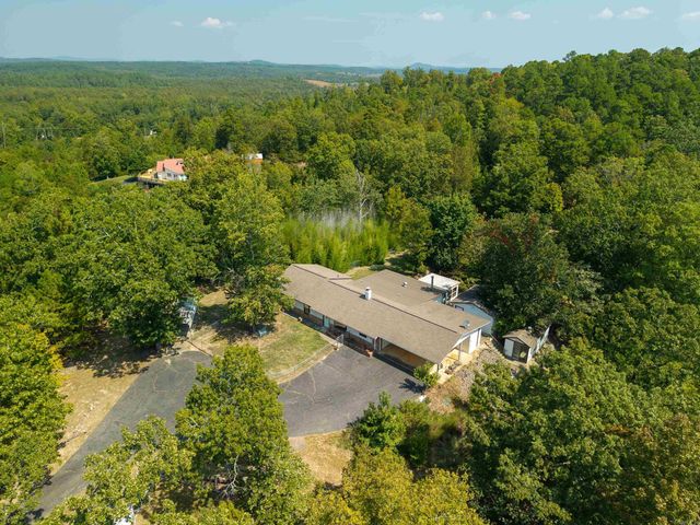 105 Chapparal Court, Hot Springs Village, AR 71909