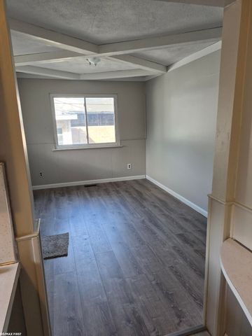 25071 Barbara Street, Roseville, MI 48066