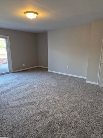 25071 Barbara Street, Roseville, MI 48066