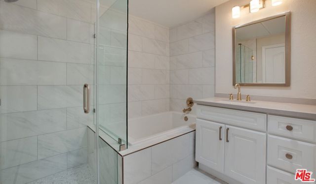 6260 W 3rd Street 3-401, Los Angeles, CA 90036